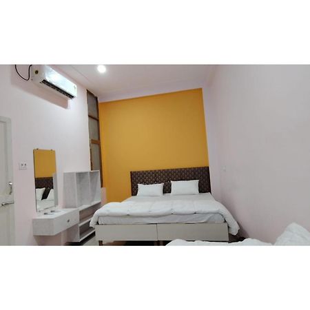 Hotel Shree Puram Waranasi Zewnętrze zdjęcie