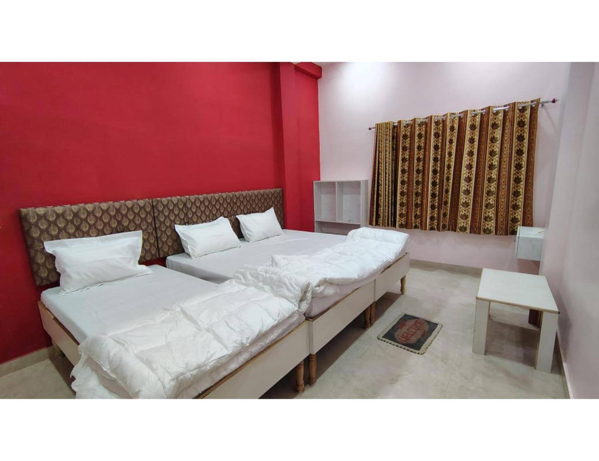 Hotel Shree Puram Waranasi Zewnętrze zdjęcie